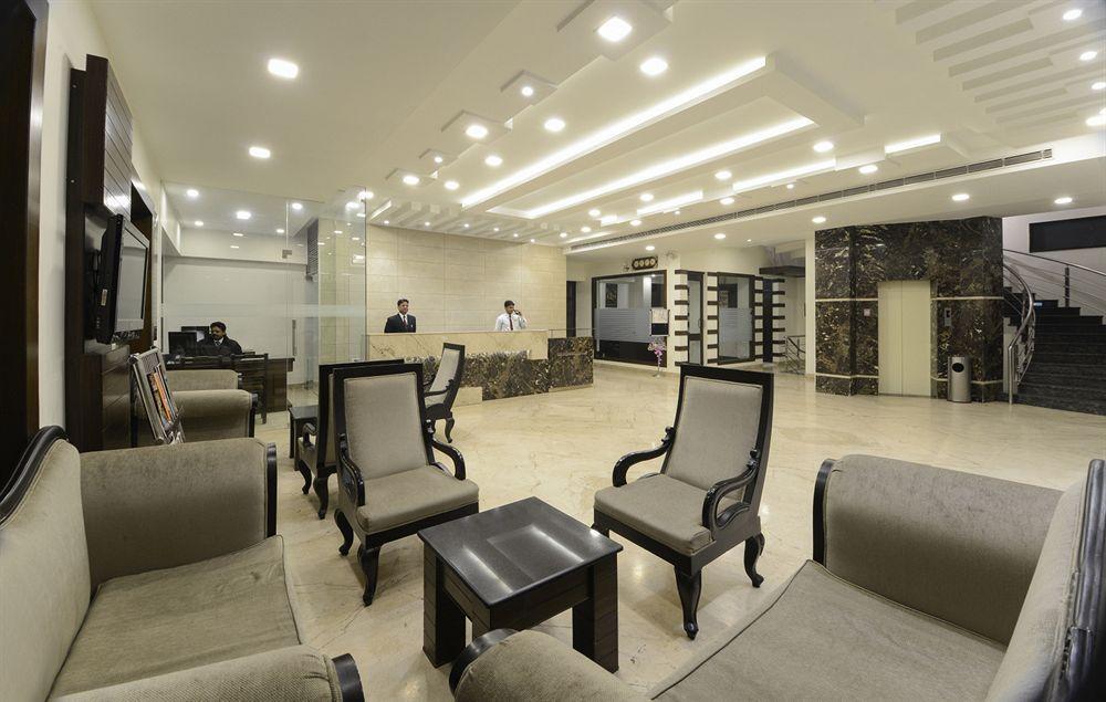 Hotel Atithi Agra  Bagian luar foto