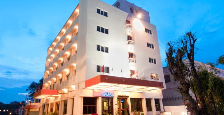 Hotel Atithi Agra  Bagian luar foto
