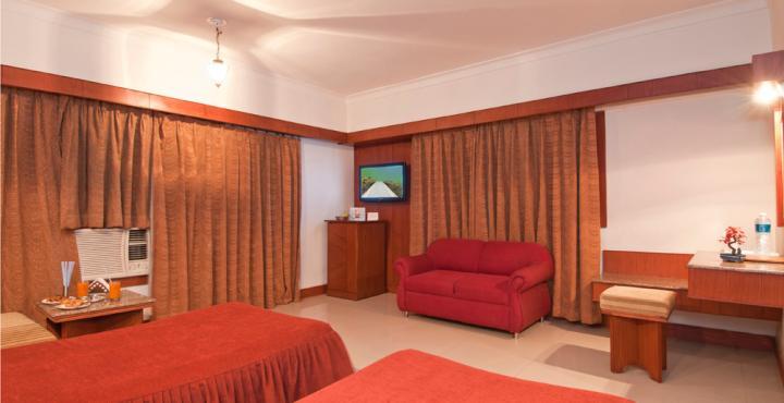 Hotel Atithi Agra  Bagian luar foto