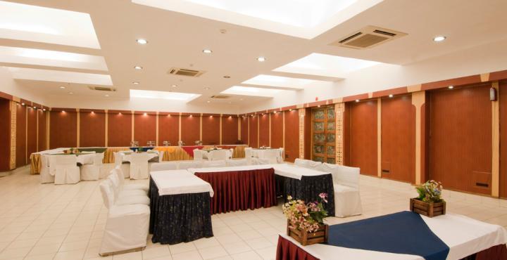 Hotel Atithi Agra  Bagian luar foto