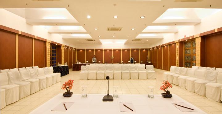 Hotel Atithi Agra  Bagian luar foto