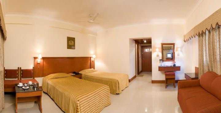 Hotel Atithi Agra  Bagian luar foto