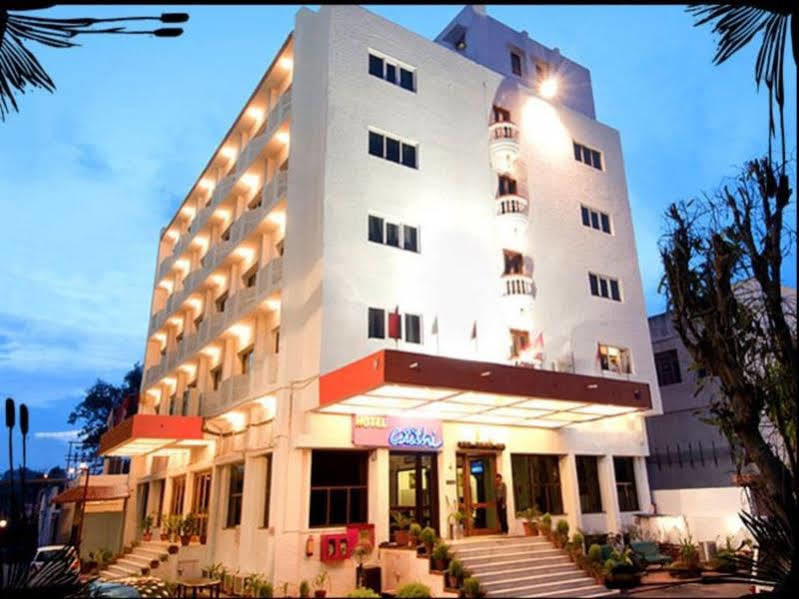 Hotel Atithi Agra  Bagian luar foto